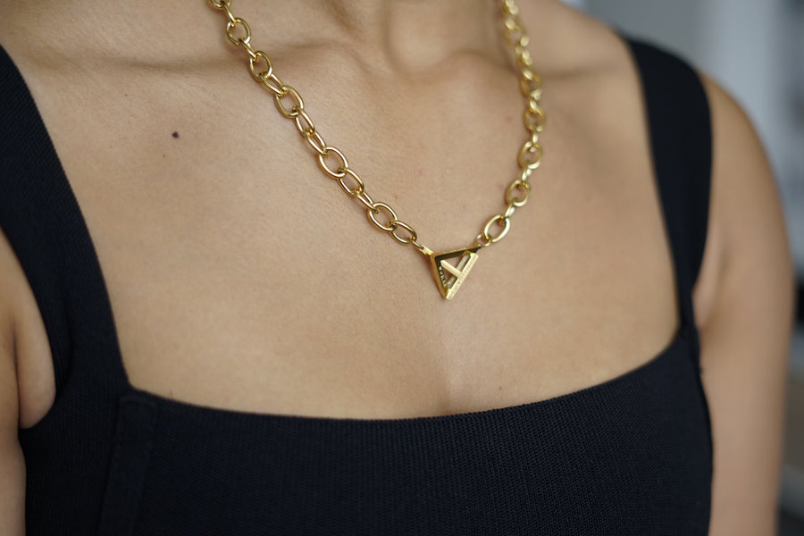 Woman on a Mission Chunky Chain Necklace Gold