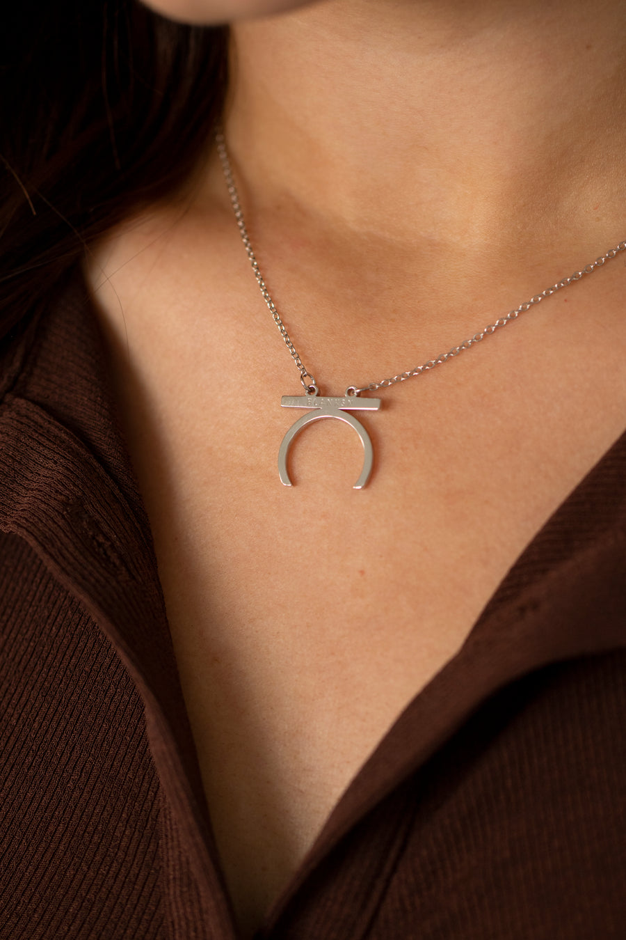 Female Empowerment Crescent Moon Necklace Silver (925 Sterling Silver)