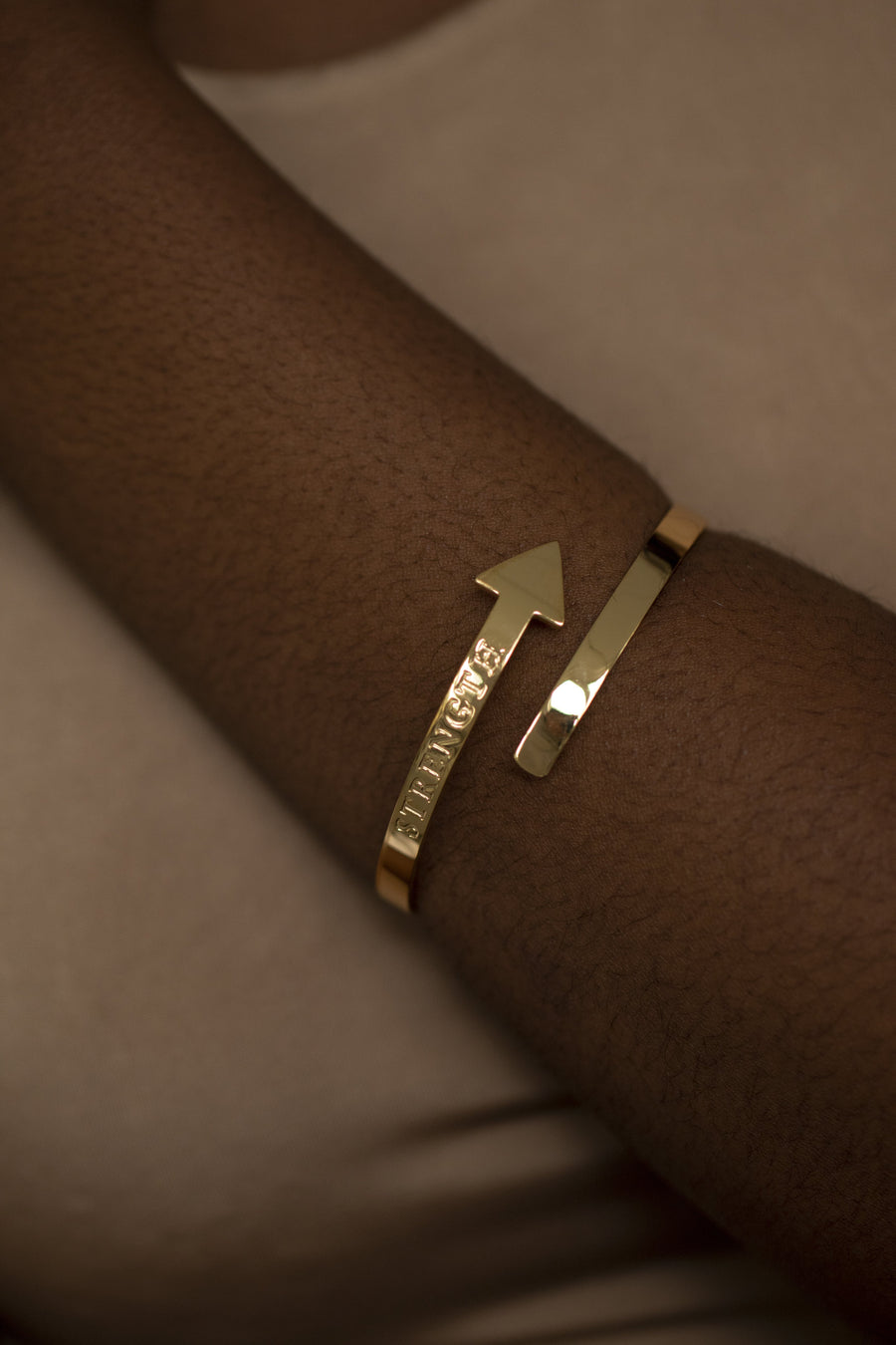 Strength Arrow Bangle Gold | Inspirational Jewellery