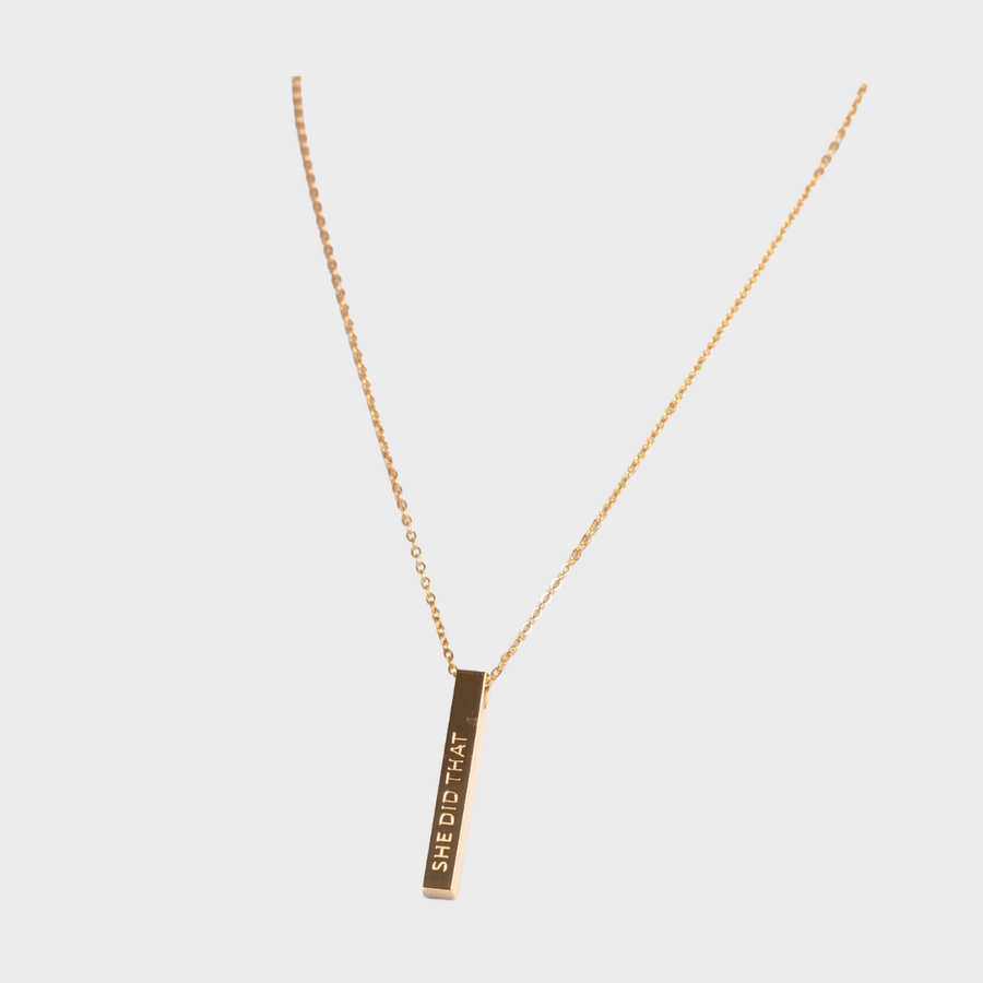 She Did That Necklace Gold